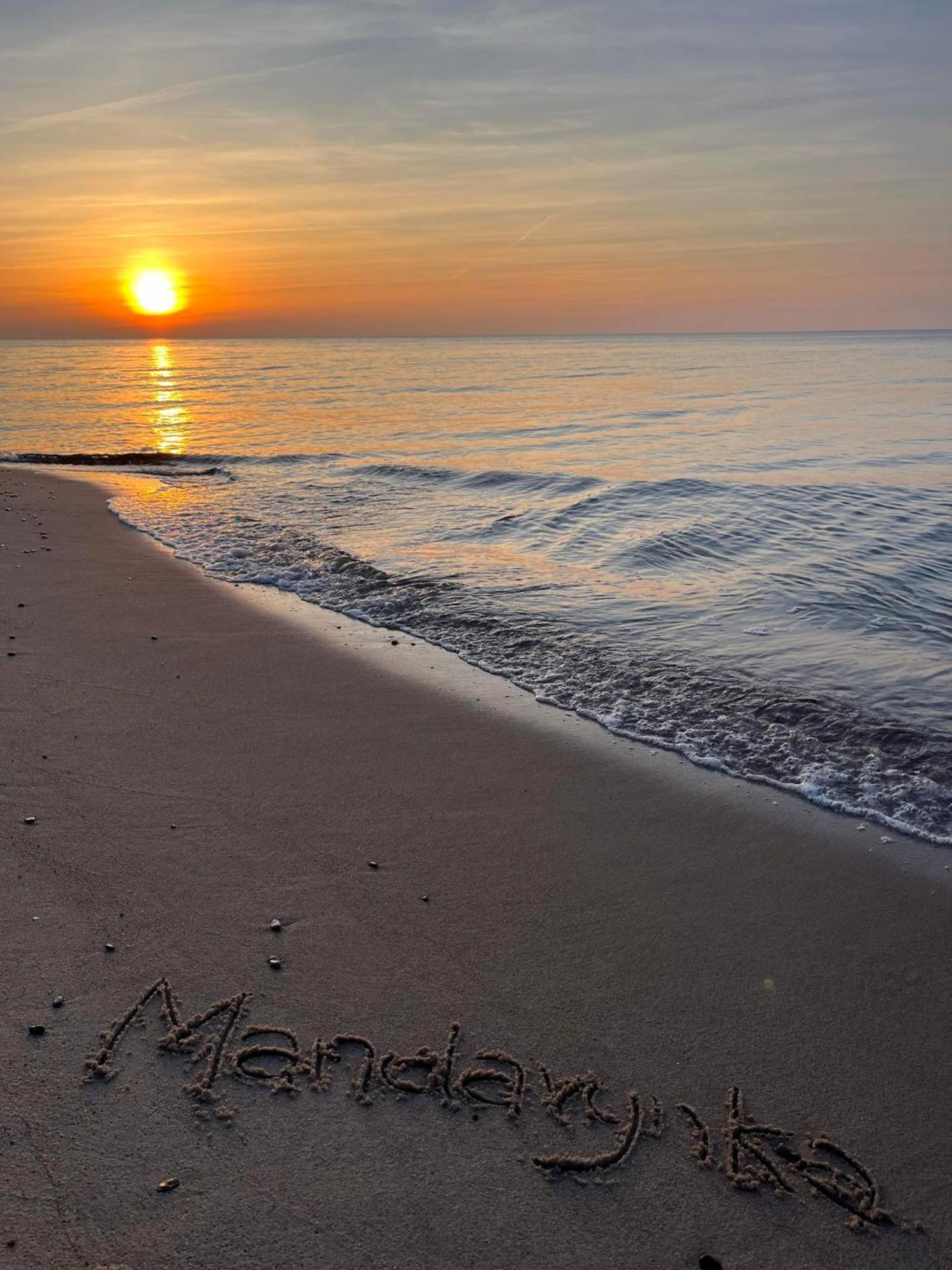 Mandarynka Ow Villa Jarosławiec Exteriör bild